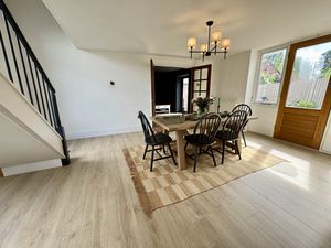 Dining Room- click for photo gallery